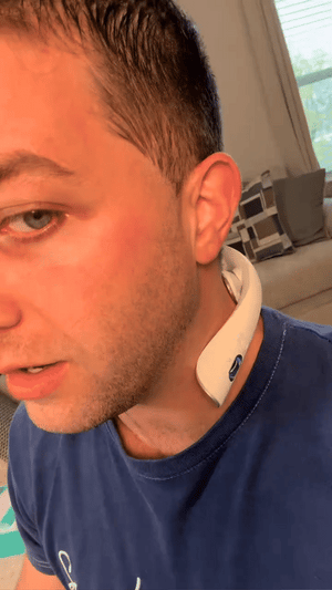 NECK MASSAGER(5).gif