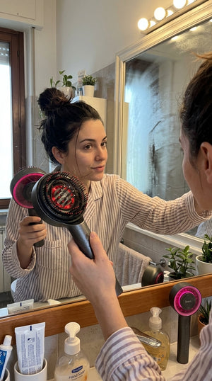 Women_displaying_product_202604081416.jpeg